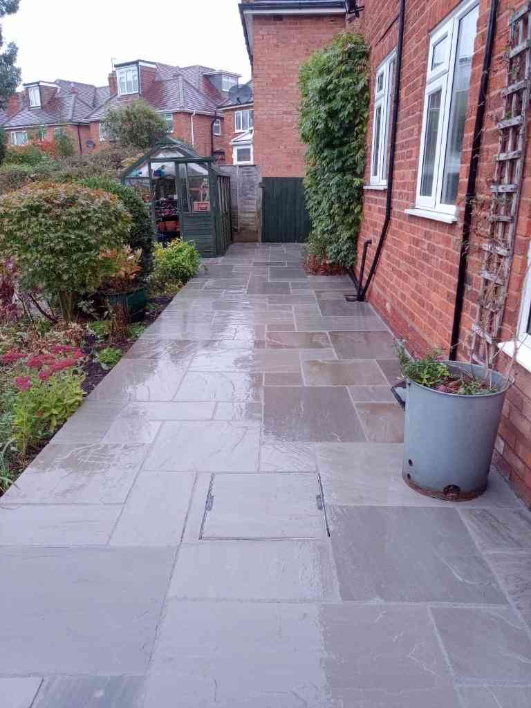 New garden paving main patio area in Solihull - Oakland Group.